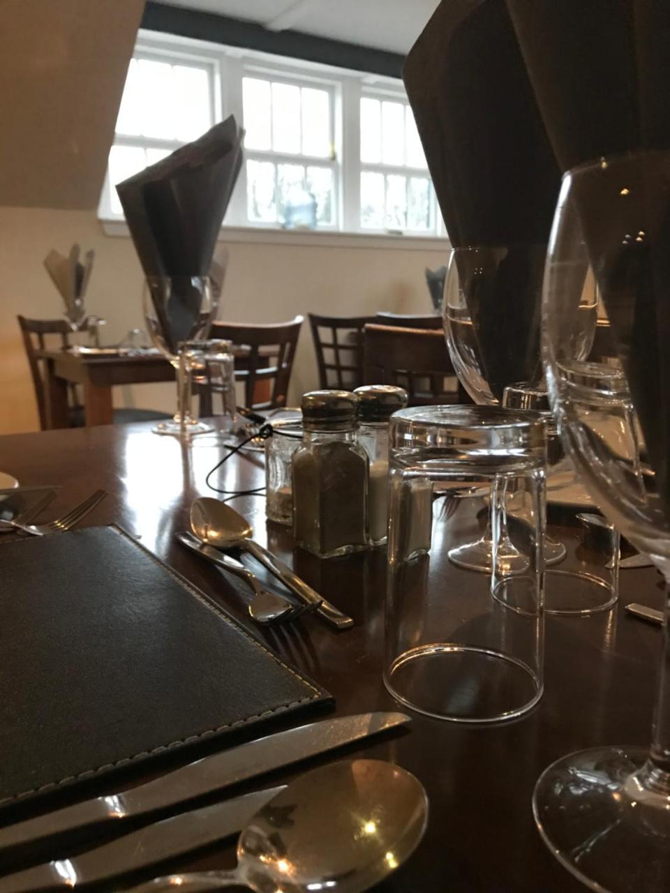 The Mill House Hotel 버키 외부 사진